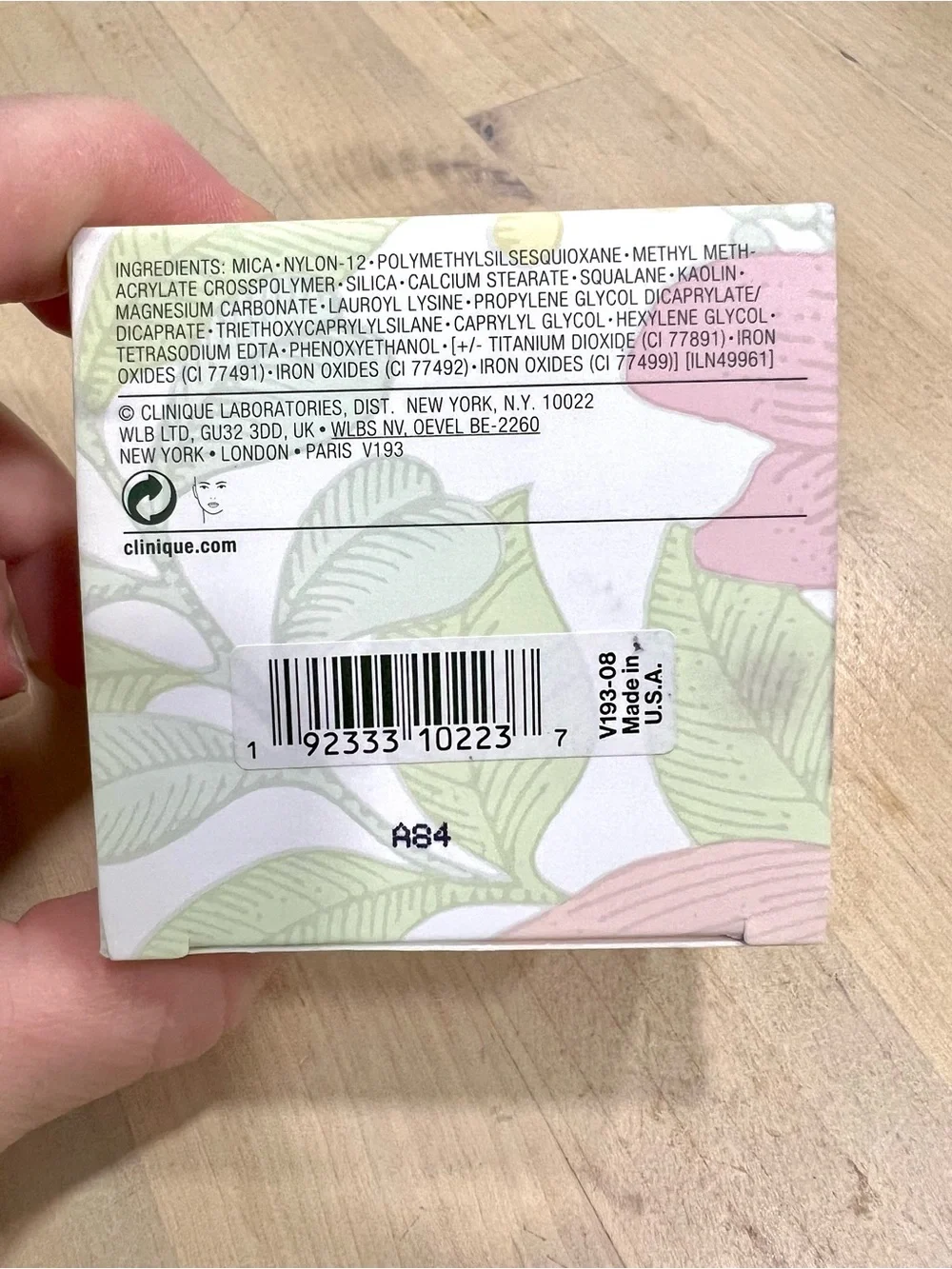 Clinique Blended Face Powder - Transparency Neutral
